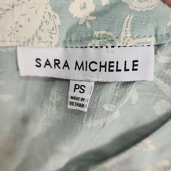 ⭐️Sara Michelle mint green floral top size PS - Picture 4 of 4